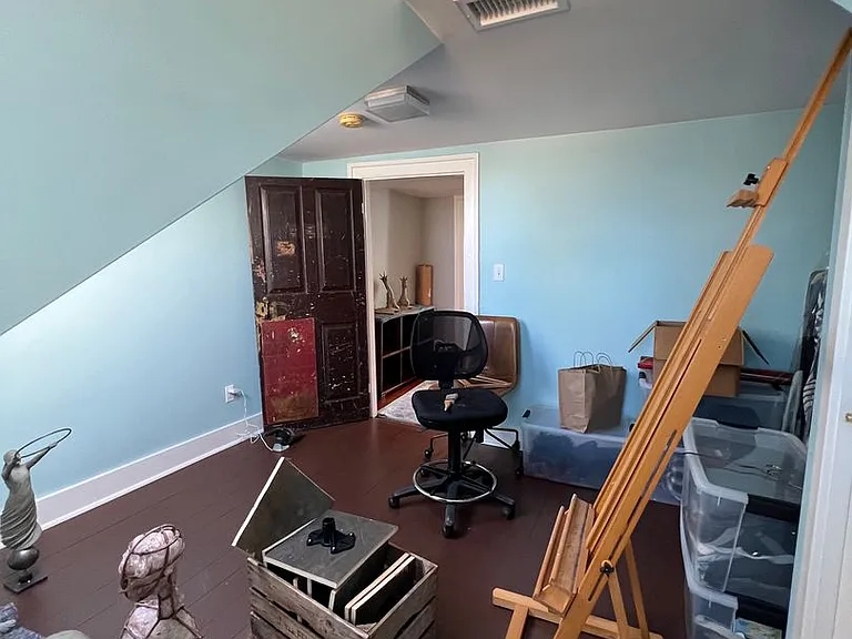 239 Delancey House — Photo 19