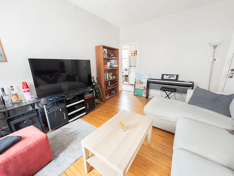 107 Columbia St #1 — Photo 6