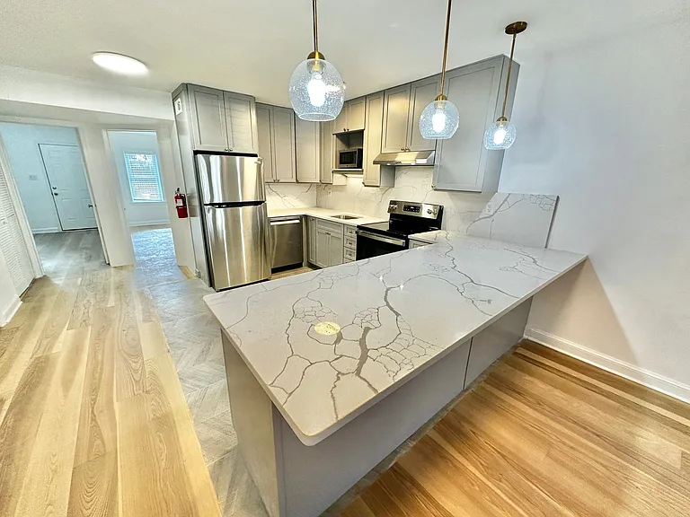 815 E St SE #1 — Photo 10