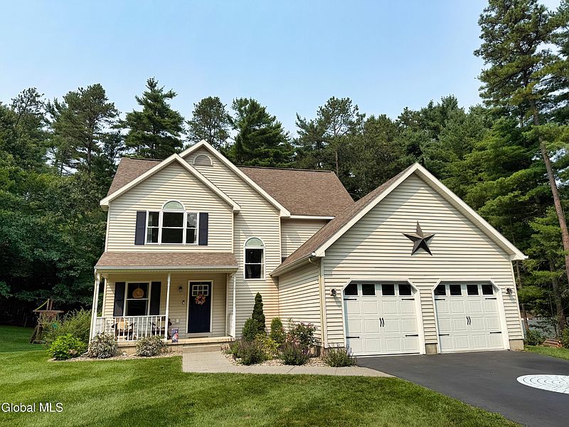 2nd image of 50 Nicole Drive
