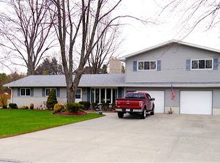 2448 Oak Lane Rd, Kawkawlin, MI 48631