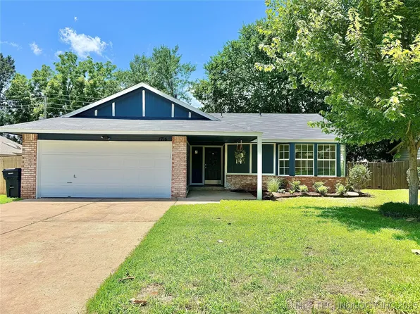7716 S Maple Ave, Broken Arrow, OK 74011