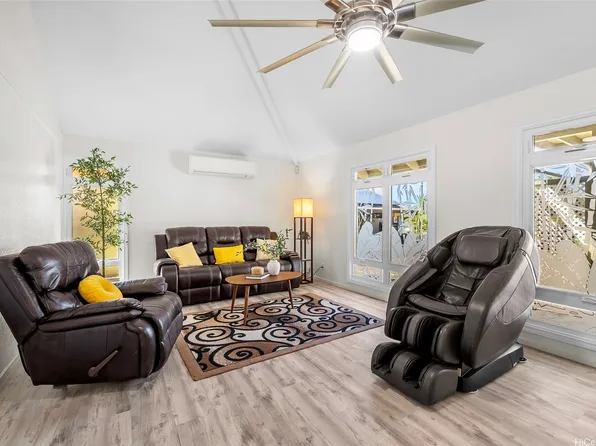 94-372 Kahulialii St, Mililani, HI 96789