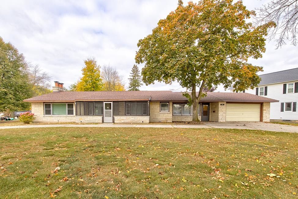 291 W Front St, Peshtigo, WI 54157 Zillow