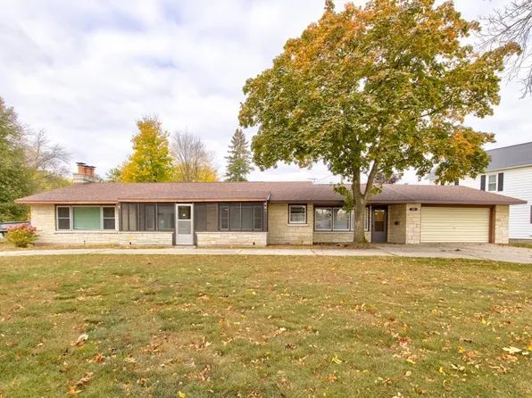 291 W Front St, Peshtigo, WI 54157