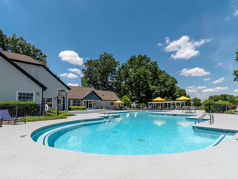 Summerlake Apartments — Photo 95
