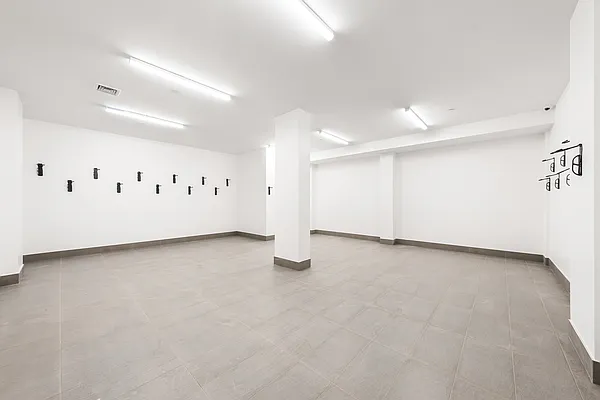 Rented by Nooklyn NYC LLC | media 23