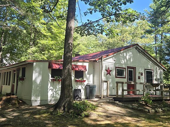 3rd image of 32 Middle Ridge Road