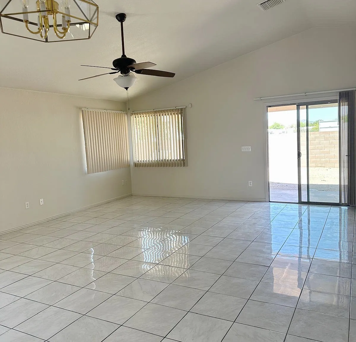 3 bed, 1145 sqft, $1,750 — Photo 4