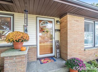 1374 Den Hertog St SW, Wyoming, MI 49509