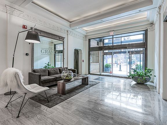 3rd image of 111 S 15th St APT 2112