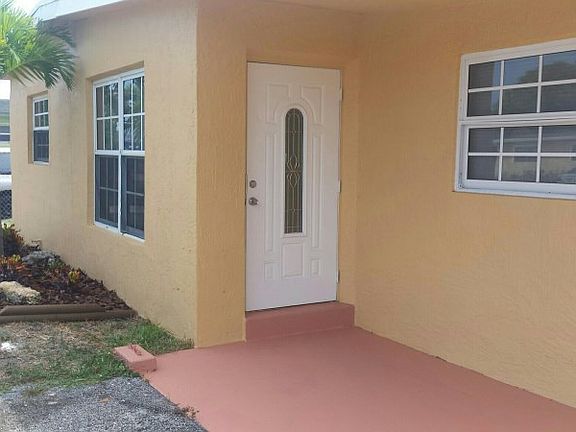 2nd image of 129 NW 29th Ter