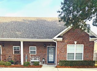 216 Eucalyptus Ln, Wilmington, NC 28412