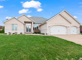 1604 Cressa Ct, Springfield, IL 62704