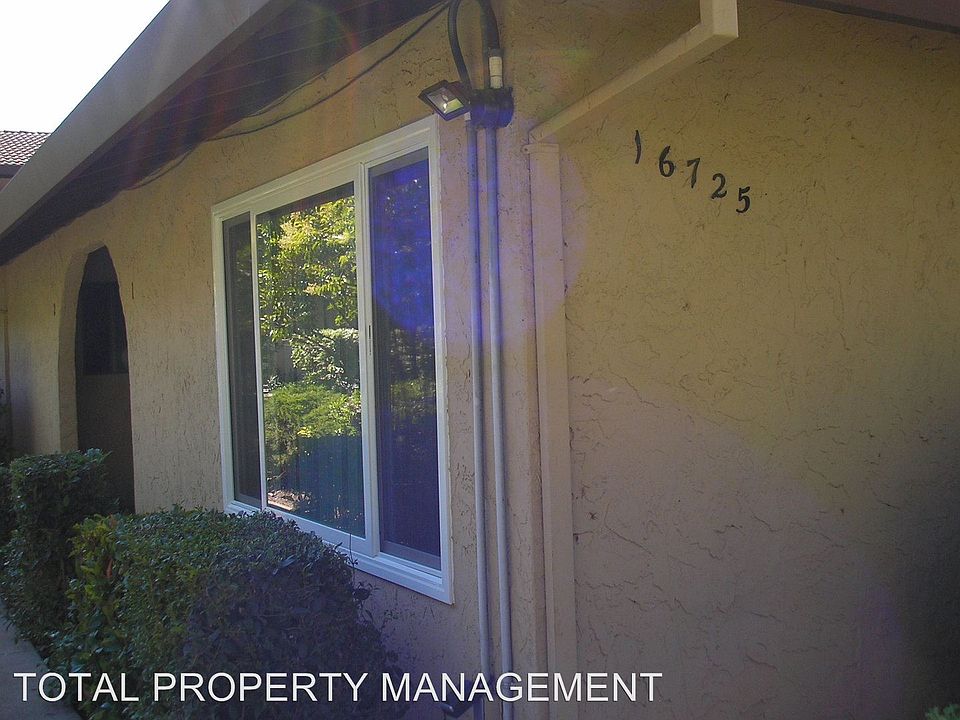 1st image of 16725 Barnell Ave APT 4