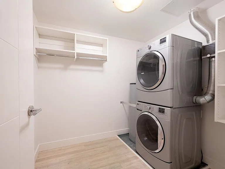 4548 Hastings St #302 — Photo 20