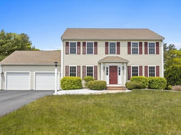 27 Mirasol Dr, Bourne, MA 02532