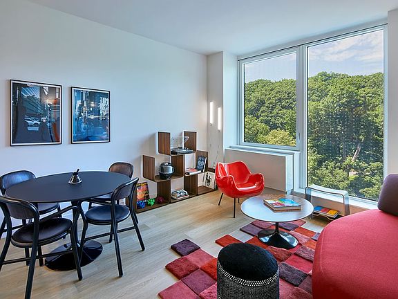 2nd image of 4650 Broadway #2107
