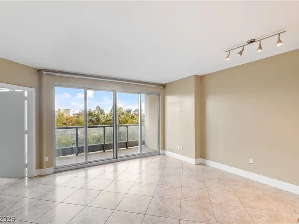 322 Karen Ave Unit 205, Las Vegas, NV 89109
