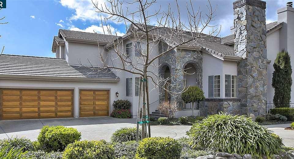 1st image of 3570 Deer Crest Dr