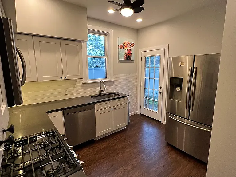37 Haldane St #37 — Photo 8