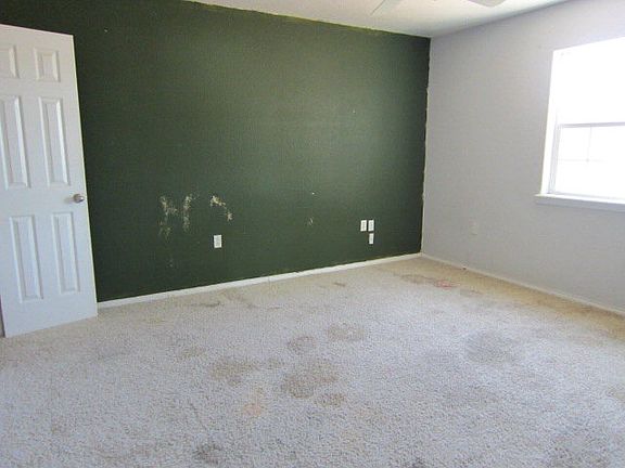 5th image of 2418 W 11th St