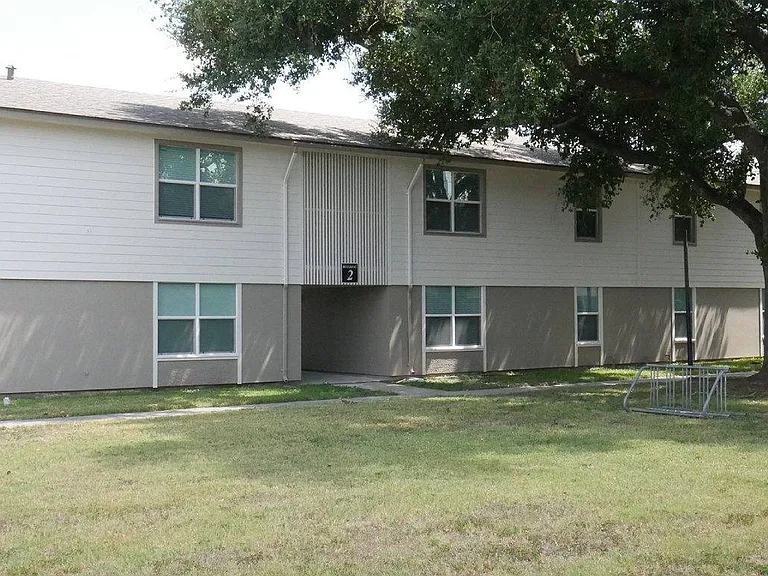 Treemont Apartments — Photo 37