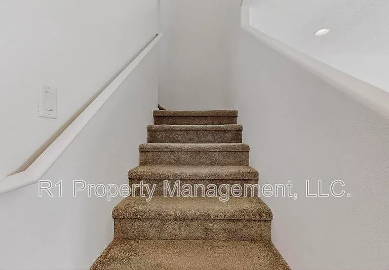 108 Hue St SW — Photo 11