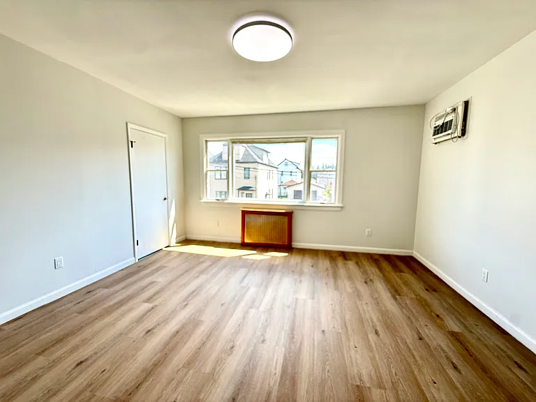 51 Dewitt St #2 — Photo 5