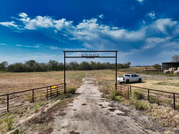 Stuart Ranch Rd, Caddo, OK 74729