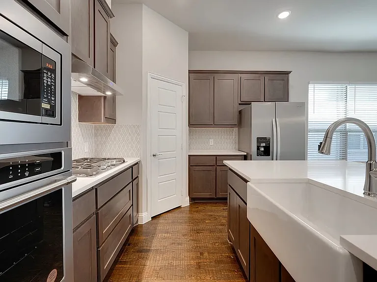16417 Garden Dr — Photo 6