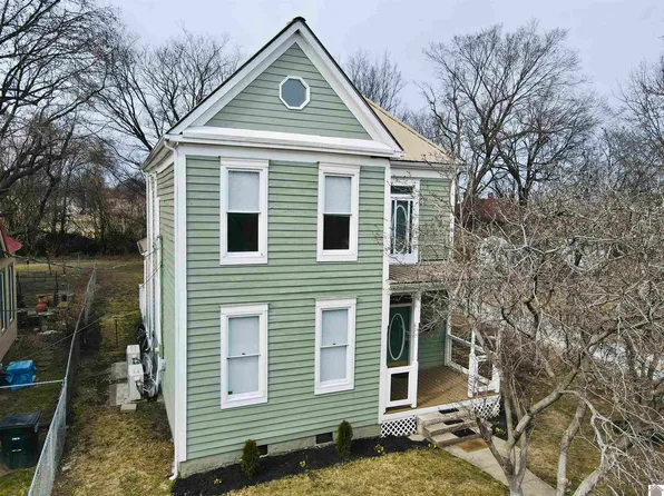 721 Martin Luther King Jr Dr, Paducah, KY 42001