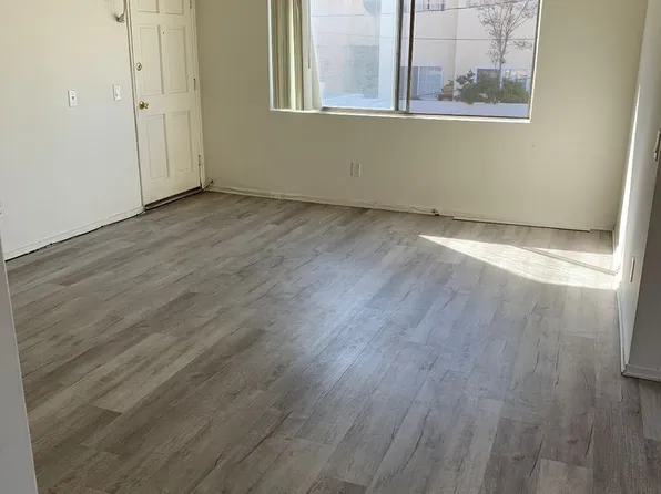 042 - Campbell, 1137 Campbell St #12, Glendale, CA 91207