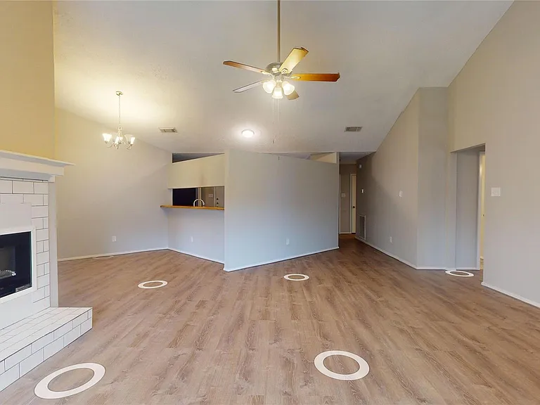 2331 Barrington Place Dr — Photo 4