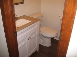 2174 Krumroy Rd, Akron, OH 44312