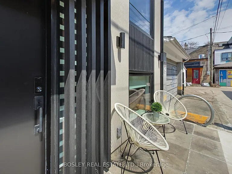 13R Mansfield Ave — Photo 4