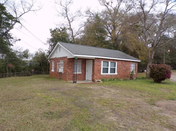 170 James St, Ozark, AL 36360