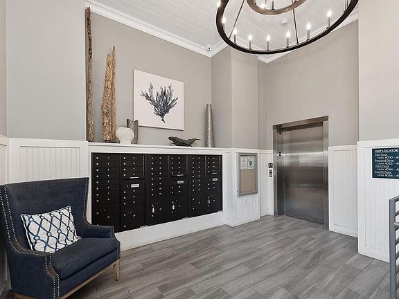 3rd image of 4020 Tradewinds Dr