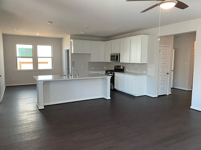 8022 Cliffside Terrace Ct — Photo 7