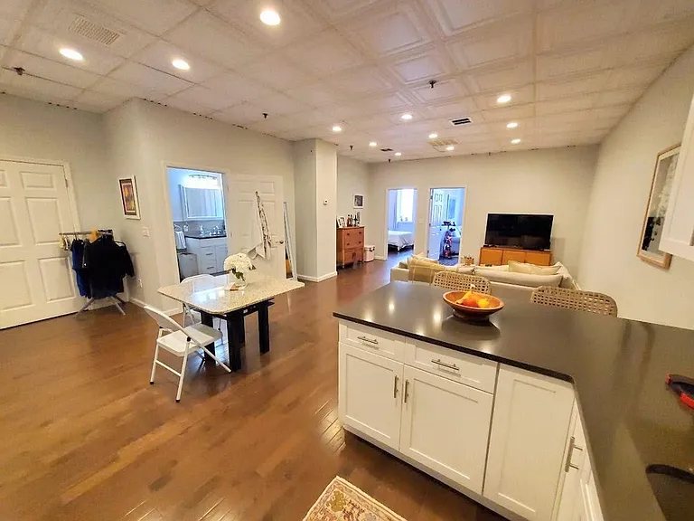 331 Bloomfield Ave — Photo 20