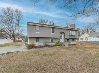 99 Pond St, Ludlow, MA 01056