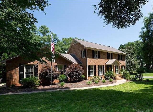 1st image of 2622 Meredith Ct