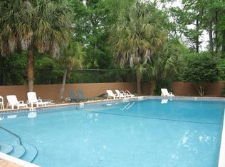 5871 SW 8th Pl, Gainesville, FL 32607