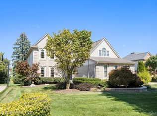 49364 Quail Run Ct, Plymouth, MI 48170