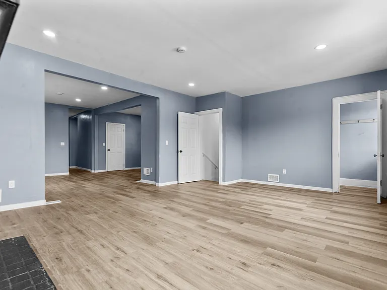 2648 Tuxedo St #1 — Photo 13