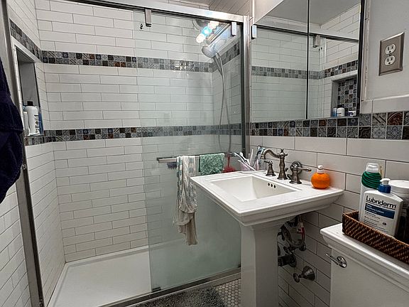 2nd image of 138-15 Franklin Ave Floor 3