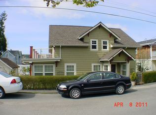 526 S 3rd St, La Conner, WA 98257