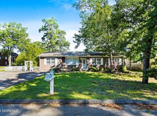 1914 Serpentine Dr, Forked River, NJ 08731