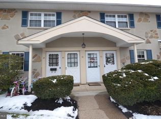 36 Derry Dr, North Wales, PA 19454