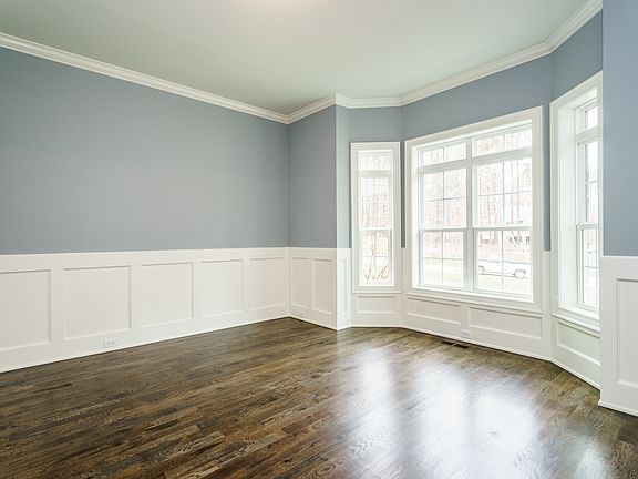 Dining Room - Sample Photo